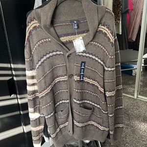 GAP button down cardigan size large argyle, print new with tag